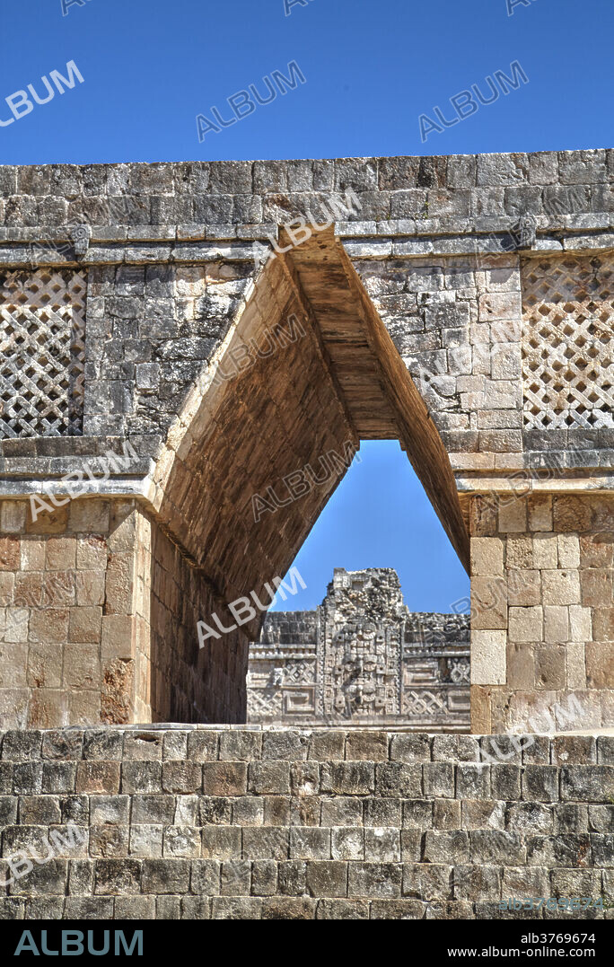 Corbelled arch, Nuns Quadrangle, Uxmal, Mayan archaeological site, UNESCO World Heritage Site, Yucatan, Mexico, North America.