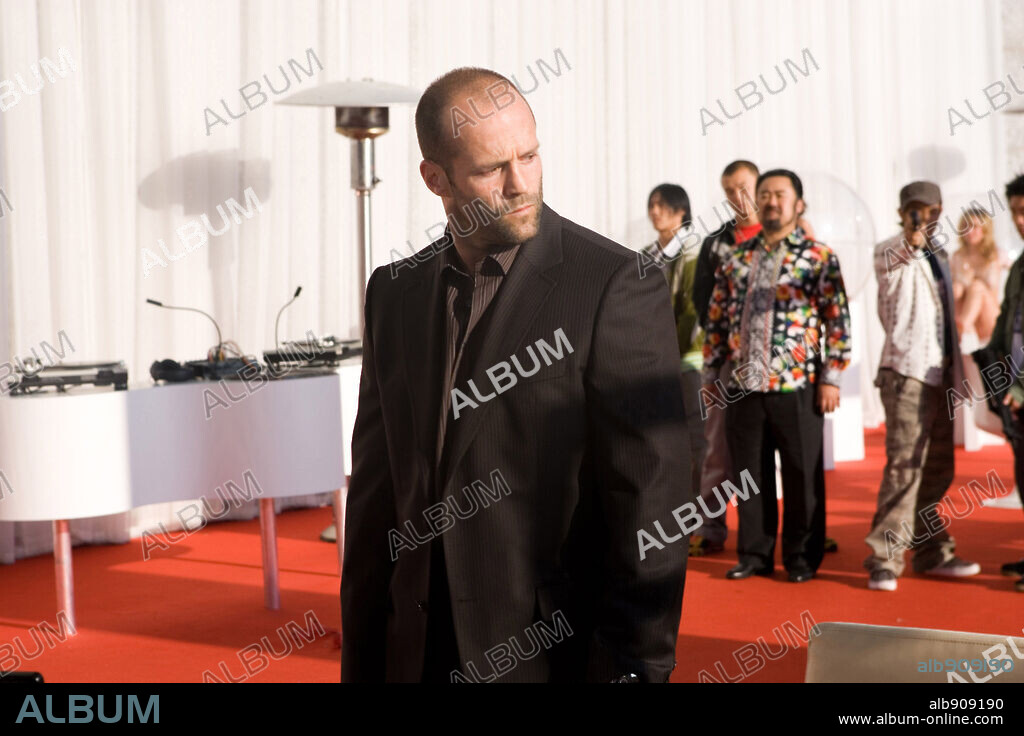 JASON STATHAM en CRANK: VENENO EN LA SANGRE, 2006 (CRANK), dirigida por BRIAN TAYLOR y MARK NEVELDINE. Copyright LAKESHORE ENTERTAINMENT/LIONS GATE FILMS/RADICAL MEDIA.