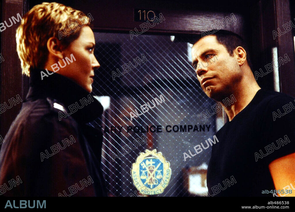 CONNIE NIELSEN and JOHN TRAVOLTA in BASIC, 2003, directed by JOHN MCTIERNAN. Copyright COLUMBIA PICTURES.