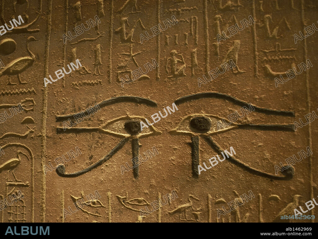 Menjeperura Tutmosis or  Thutmose IV (1400-1301 b.C.) tomb. Eighth pharaoh of the Eighteenth Dynasty. New Kingdom.  The two eyes of Horus painted on a tomb wall. Valley of the Kings. Egypt.