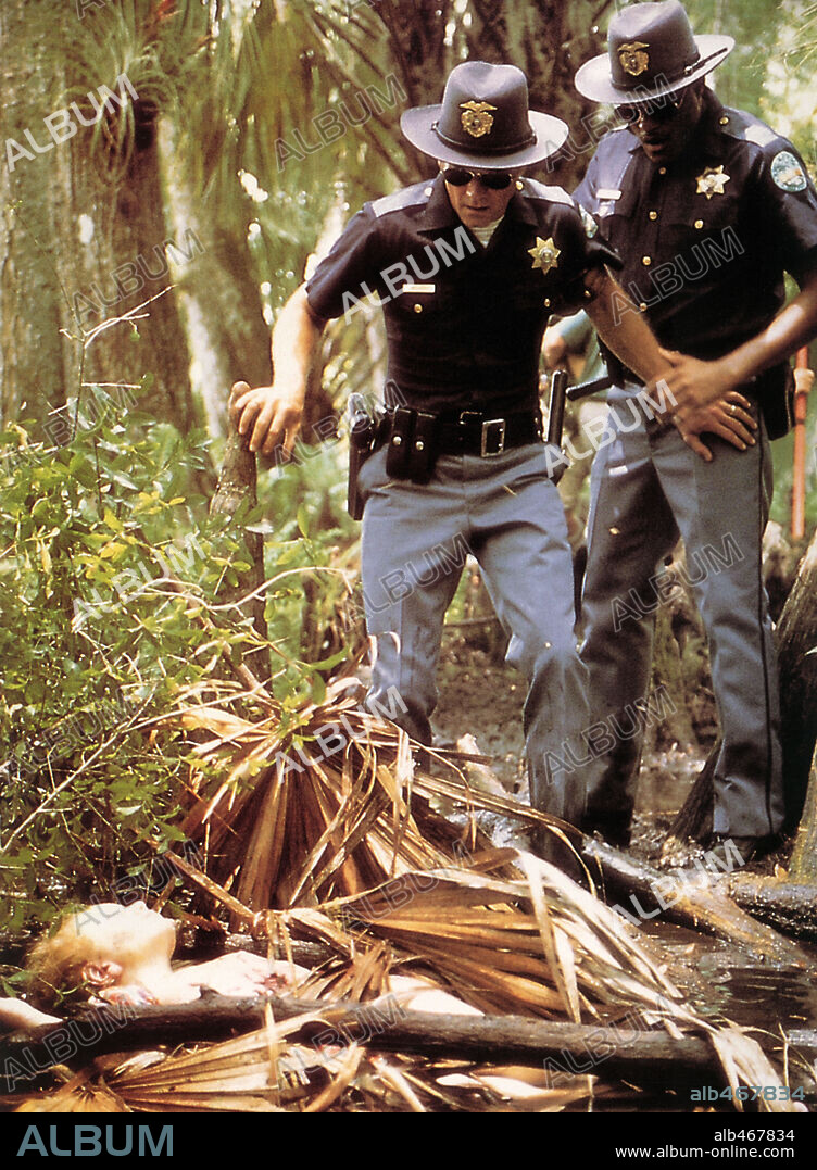 CAUSA JUSTA, 1995 (JUST CAUSE), dirigida por ARNE GLIMCHER. Copyright WARNER BROTHERS.