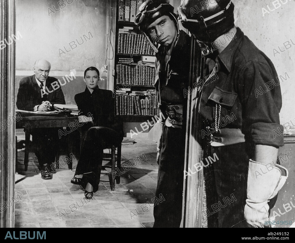 MARIA CASARES en ORFEO, 1950 (ORPHEE), dirigida por JEAN COCTEAU. Copyright ANDRE PAULVE FILM.