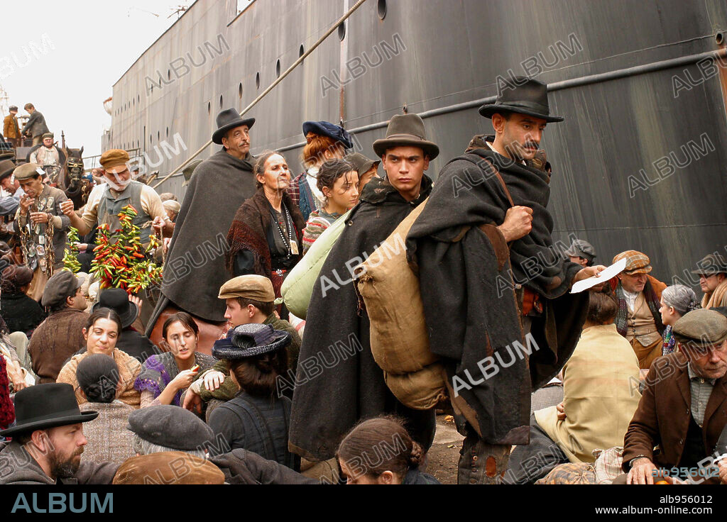 THE GOLDEN DOOR, 2006 (NUOVOMONDO), directed by EMANUELE CRIALESE. Copyright RAI CINEMAFICTION/RESPIRO/MEMENTO FILMS PRODUCTION/ARTE FRAN.