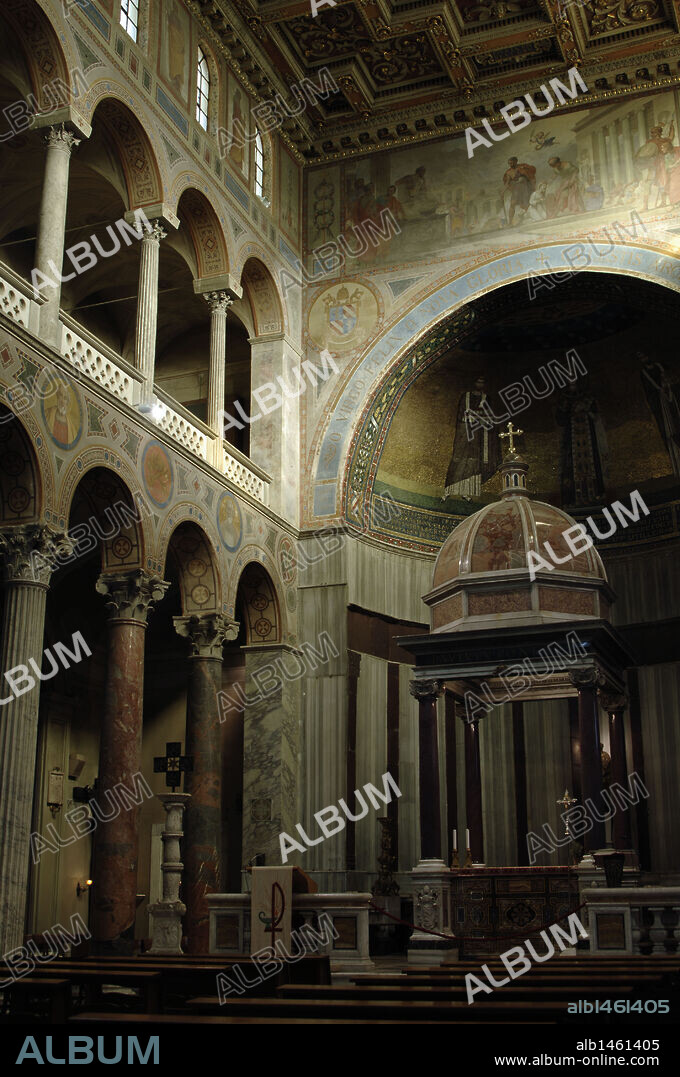 ARTE PALEOCRISTIANO BIZANTINO. ITALIA. BASILICA DE SANTA INES EXTRAMUROS (SANT AGNESE FUORI LE MURA). Iglesia basilical. El edificio actual fue reconstruido por el Papa Honorio I a mediados del siglo VII. Vista parcial de la zona del altar. ROMA. Europa.