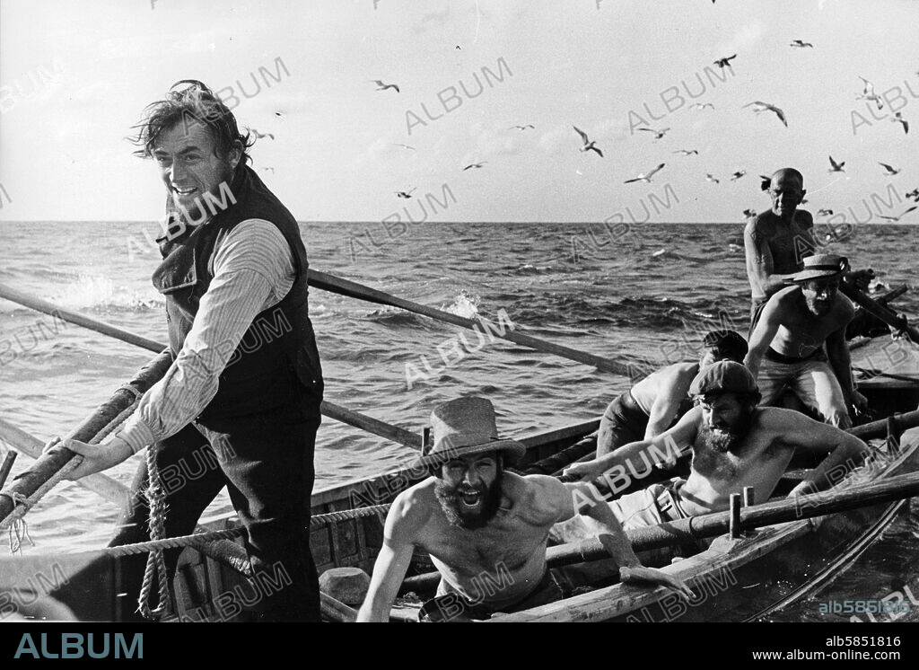 ERICH LESSING. John Huston's film " Moby Dick" after the novel by Herman Melville, starred Gregory Peck, Orson Welles, Friedrich Ledebur and Richard Basehart. Gregory Peck (Captain Ahab) and his crew attack the White Whale. Canary Islands, 1954.