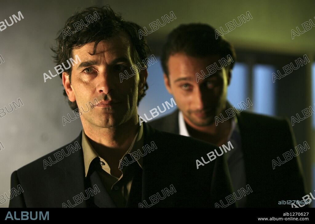 KOEN DE BOUW und MATTHIAS SCHOENAERTS in LOFT, 2008, unter der Regie von ERIK VAN LOOY. Copyright WOESTIJNVIS.