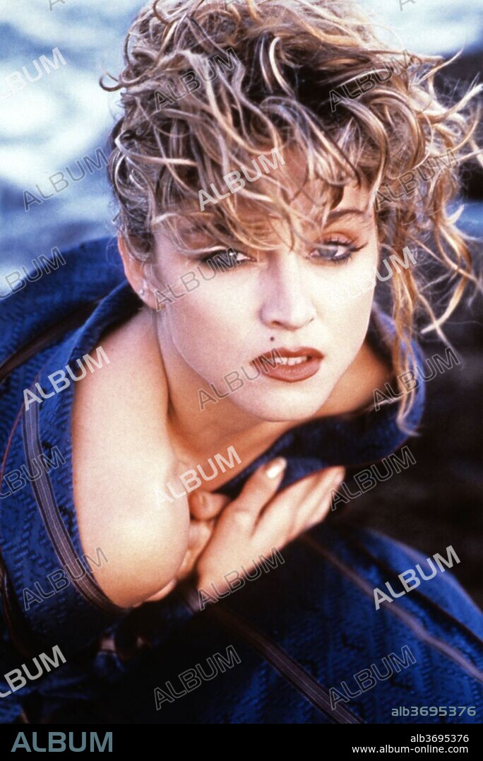 MADONNA in DESPERATELY SEEKING SUSAN, 1985, directed by SUSAN SEIDELMAN. Copyright ORION PICTURES.