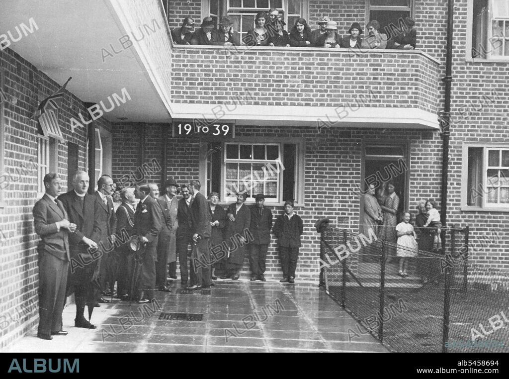 The Prince Of Wales Opens New Flats On His Estate.London's most modern working class flats were opened by the Prince of Wales on the Duchy of Cornwall estate at Kennington. H.R.H. who owns the estate has taken the keenest interest in the re-housing for his tenants. Photo:- H.R.H. Inspecting the flats. August 14, 1933. (Photo by Central News).