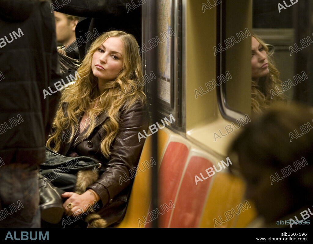 DREA DE MATTEO dans NEW YORK, I LOVE YOU, 2009, réalisé par BRETT RATNER, FATIH AKIN, JOSHUA MARSTON, MIRA NAIR, NATALIE PORTMAN, SHEKHAR KAPUR, SHUNJI IWAI et YVAN ATTAL. Copyright PALM PICTURES.