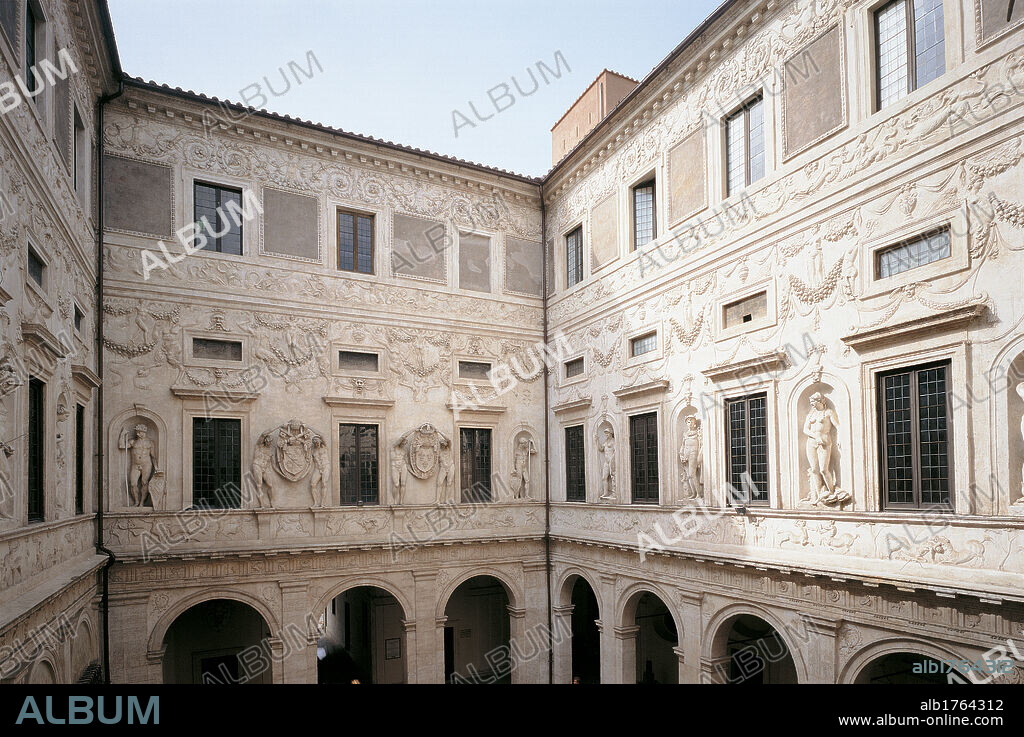 Palazzo Spada. Facade on the courtyard., by Mazzoni Giulio and Sormani L., 16th Century, 1550 about,. Italy, Lazio,Rome, Palazzo Spada. Authorization required for non editorial use.