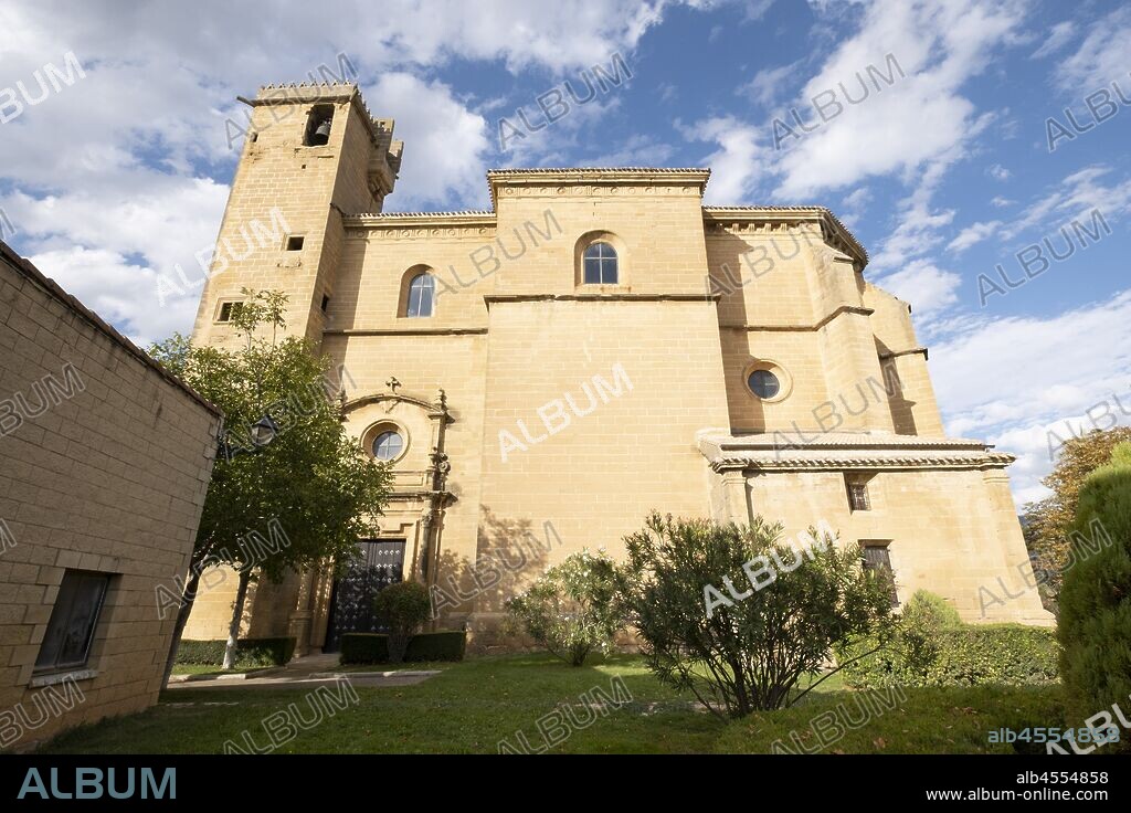 iglesia de Nuestra Señora de la Asunción , Tuesta , popularmente conocida como “la catedral de Valdegovía” , Alava, País Vasco, Spain.