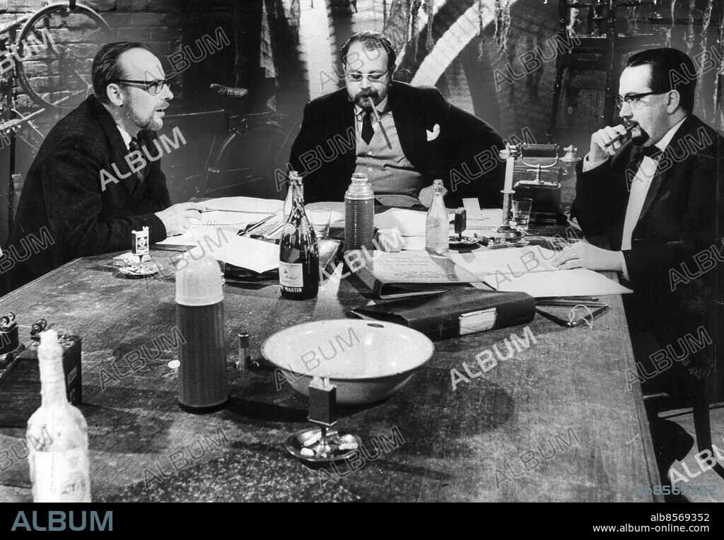 STOCKHOLM 1963 - Tre av de sex skäggiga män som 1963 utlöste en folkstorm med sina fem tv-program "Fasad", "Segment", "Modul", "Relief" och "Fundament". Fr.v. journalisten Edvard Matz, underhållningschefen Åke Söderqvist och folklivsforskaren Jan-Öjvind Swahn. De övriga "Skäggen" var Beppe Wolgers, Lasse O?Månsson och Yngve Gamlin. . Foto: Olle Wester Kod: 44 . COPYRIGHT SCANPIX SWEDEN.