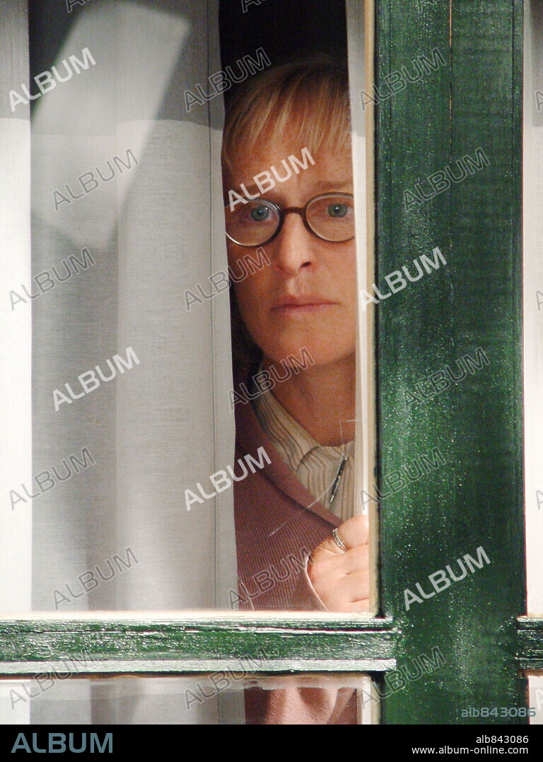 GLENN CLOSE in BRUSH WITH FATE, 2003, directed by BRENT SHIELDS. Copyright HALLMARK / HEINILA, ERIK.