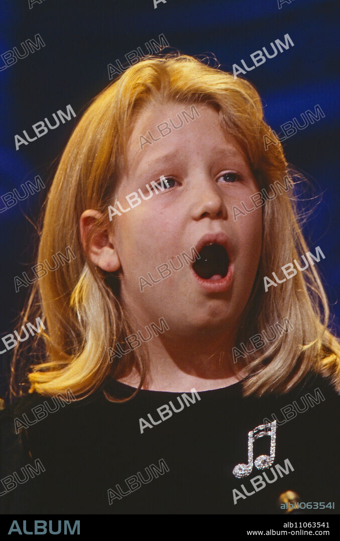 Sandra Schwarzhaupt, vocal miracle in childhood, Germany 1988.