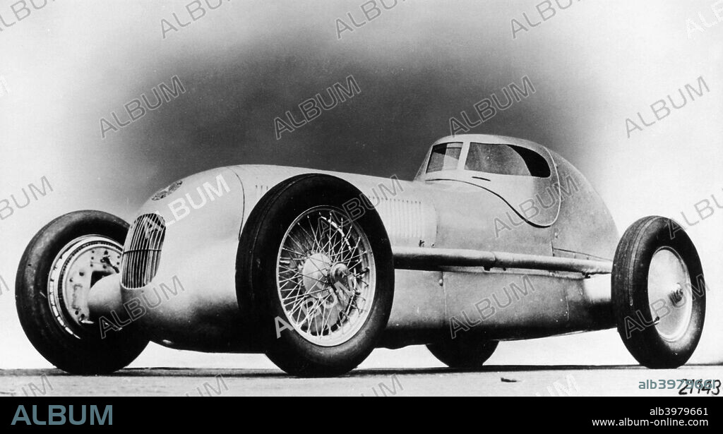 Mercedes-Benz W25 Streamliner car, 1934. The car is pictured here in its closed cockpit version. Rudolf Caracciola set a Class C (cars with engines of 3000-5000cc) Land Speed Record of 196.721 mph in this car in Hungary in October, 1934, thus beginning Mercedes' rivalry with Auto Union in speed record-breaking which would continue throughout the 1930s.
