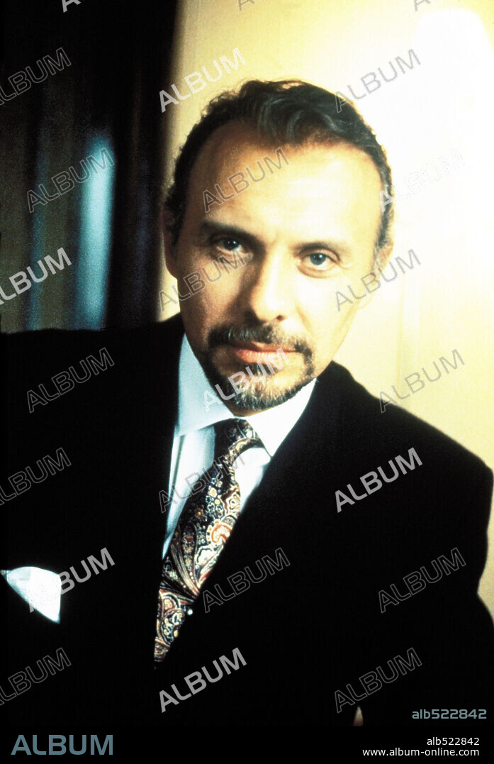 HECTOR ELIZONDO dans UNE JOLIE FEMME, 1990 (PRETTY WOMAN), réalisé par GARRY MARSHALL. Copyright TOUCHSTONE/WARNERS.