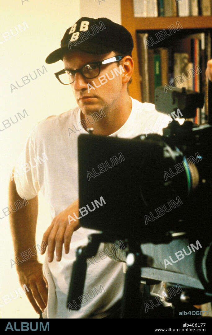 STEVEN SODERBERGH in THE LIMEY, 1999, directed by STEVEN SODERBERGH. Copyright ARTISAN ENTERTAINMENT.