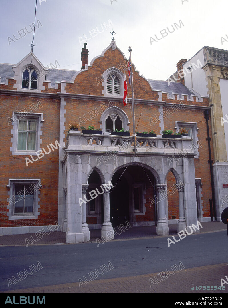 ANTIGUO CONVENTO DE FRANCISCANOS S XVI - RESIDENCIA OFICIAL DEL GOBERNADOR DE GIBRALTAR DESDE 1728 - FOTO AÑOS 00.