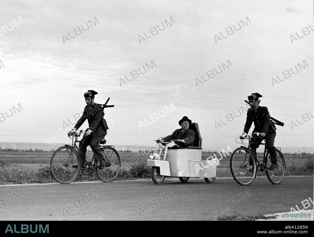JOSE ISBERT in THE LITTLE COACH, 1960 (EL COCHECITO), directed by MARCO FERRERI. Copyright FILMS 59.