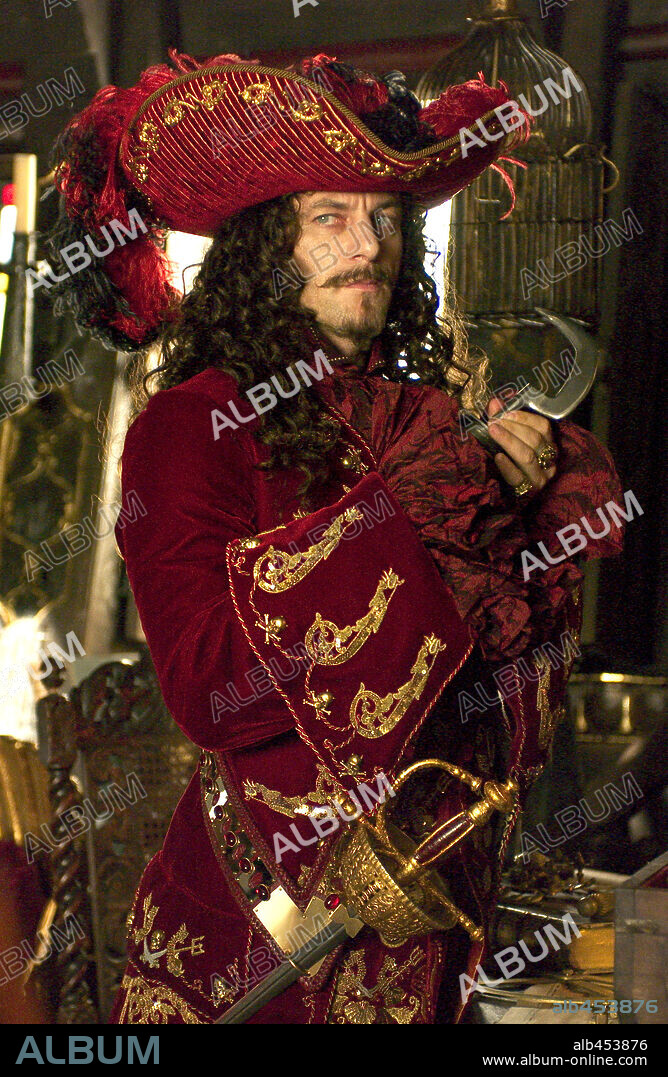 JASON ISAACS in PETER PAN, 2003, unter der Regie von P. J. HOGAN. Copyright UNIVERSAL STUDIOS / BOLAND, JASIN.