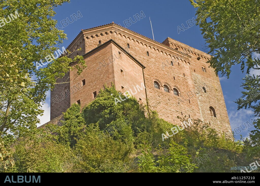 Trifels Castle, where King Richard the Lionheart was imprisoned, awaiting ransom, Anweiler, Rheinland-Pfalz, Germany, Europe.