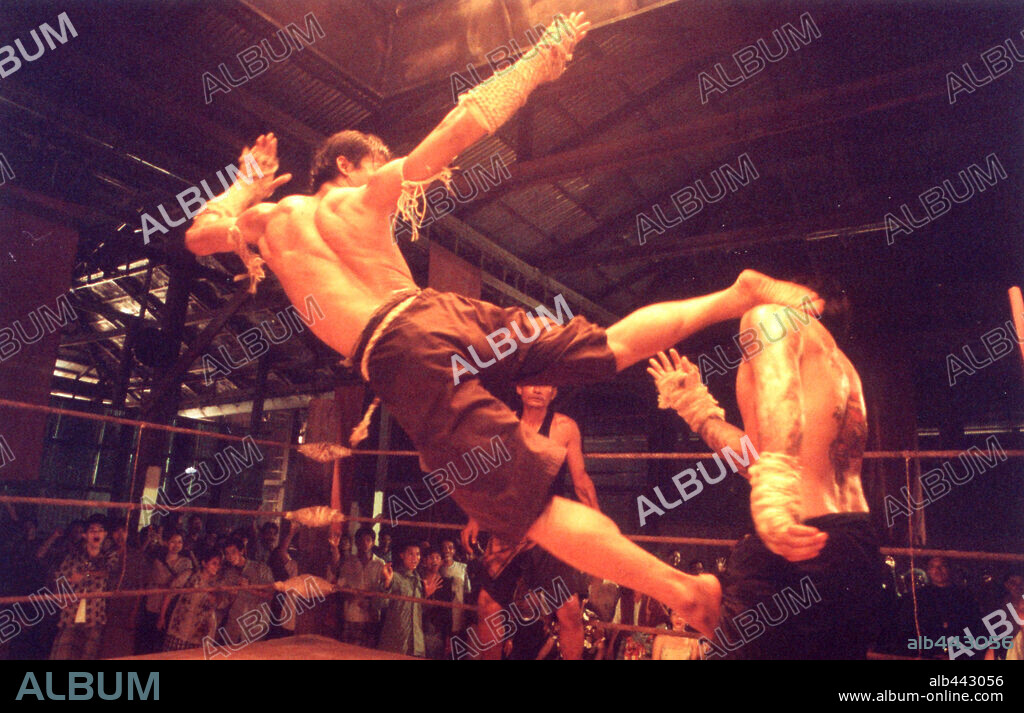 ONG-BAK. EL GUERRERO MUAY THAI, 2003 (ONG-BAK), dirigida por PRACHYA PINKAEW. Copyright SAHAMONGKOLFILM.