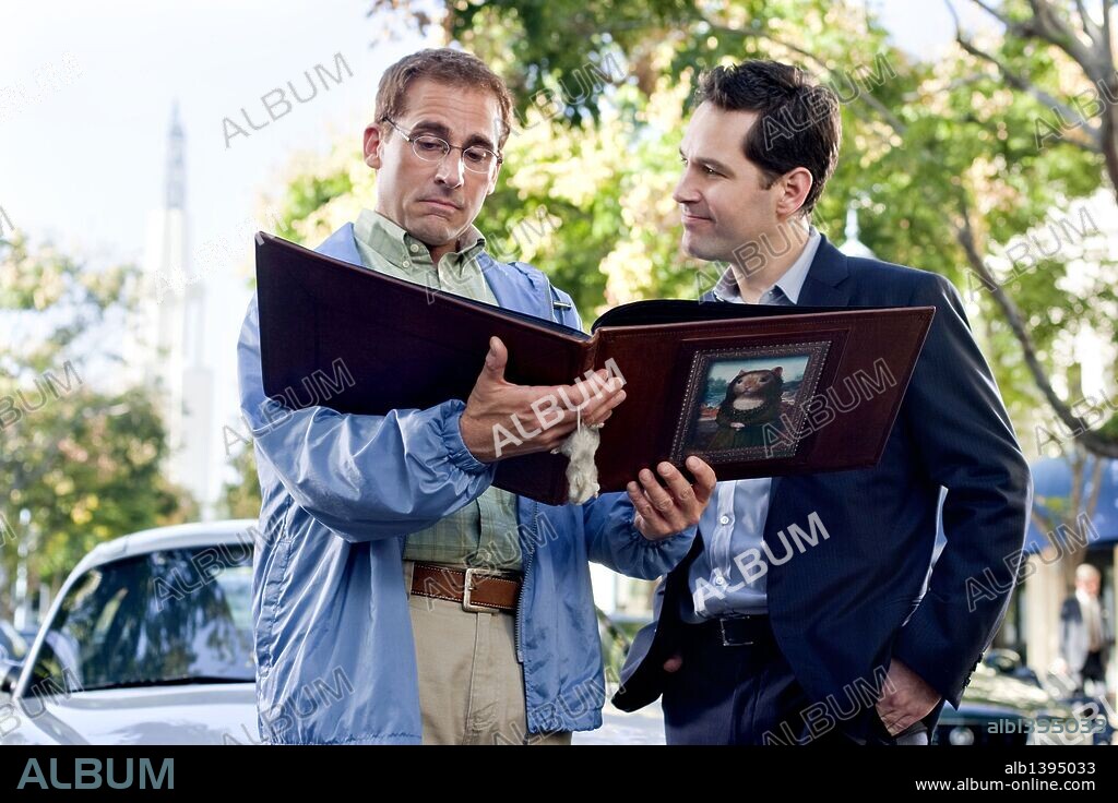 PAUL RUDD and STEVE CARELL in DINNER FOR SCHMUCKS, 2010, directed by JAY ROACH. Copyright PARAMOUNT PICTURES.