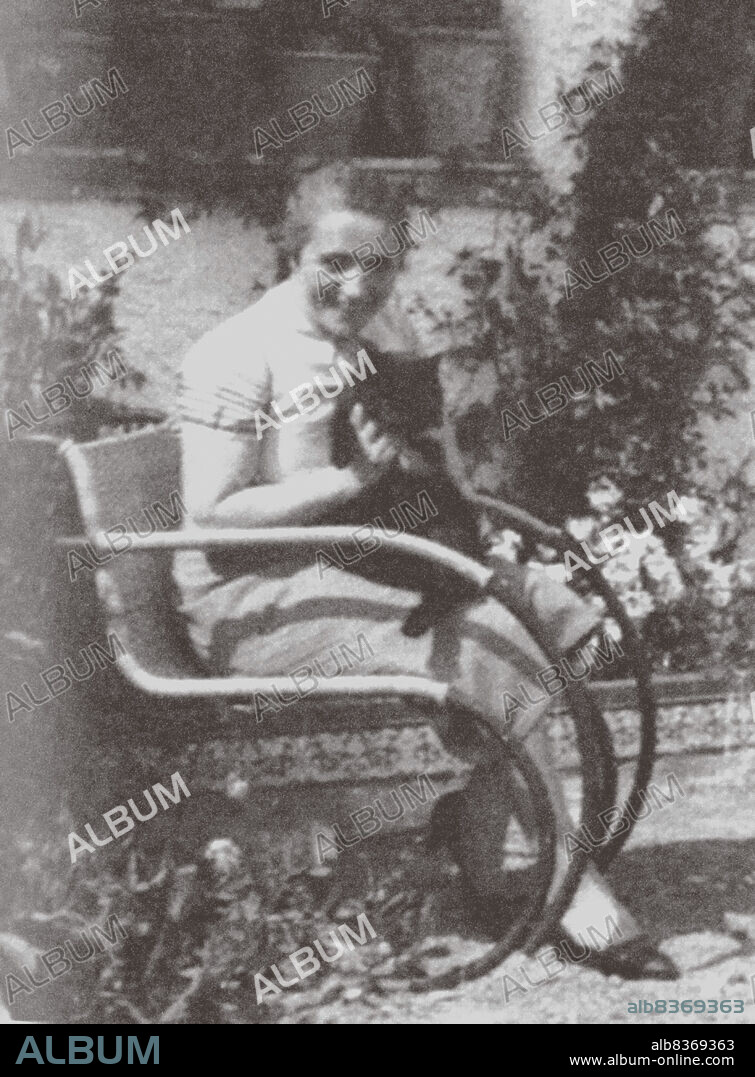 ANONYMOUS. Grete Bloch (1892-1944).