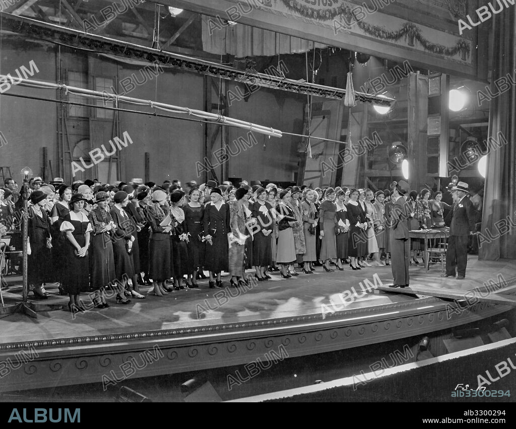 LA CALLE 42, 1933 (42ND STREET), dirigida por LLOYD BACON. Copyright WARNER BROTHERS.