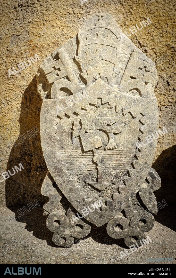 escudo familiar, Museo etnológico de Muro (sección del Museo de Mallorca) Can Alomar. , Muro, Pla de Mallorca, centro-norte de la isla, Mallorca, balearic islands, Spain.