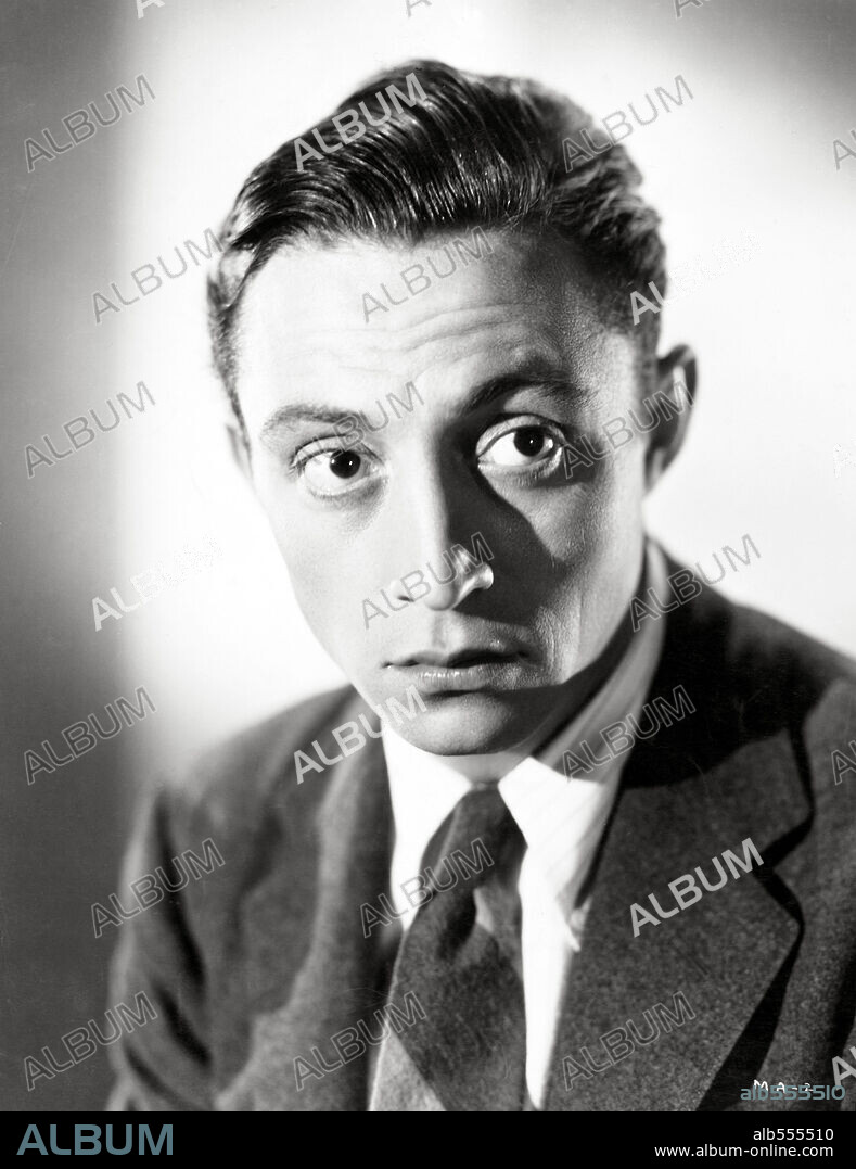 MISCHA AUER.