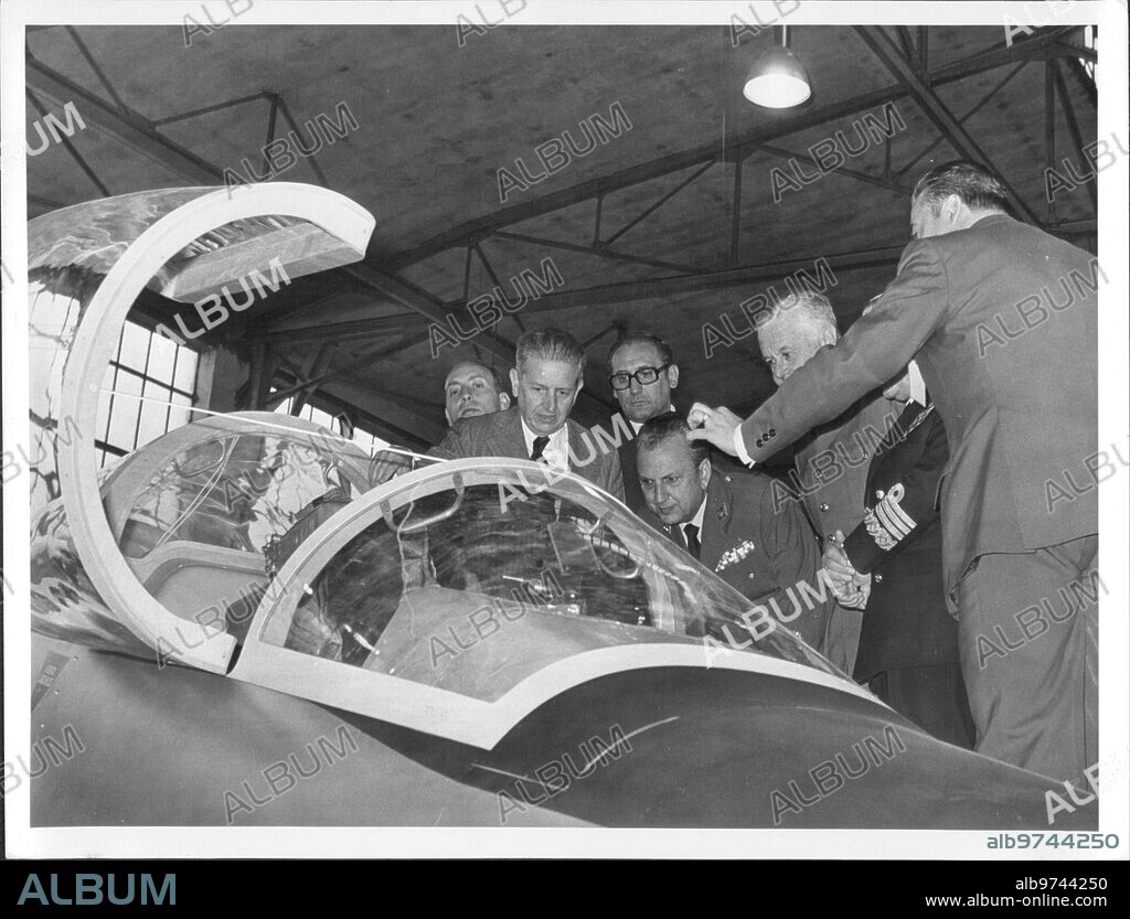 PRESENTATION OF AN AIRPLANE BUILT IN SPAIN. The vice president for Defense Affairs, Lieutenant General Don Fernando de Santiago; The Ministers of the Army, Navy and Air, Chief of the High General Staff and other personalities visited the facilities of the CASA factory, where they were shown the life-size model of the future CASA C-101, built entirely in Spain. The first examples of this military basic training and tactical support aircraft are expected to be delivered to the Army in the first months of next year.