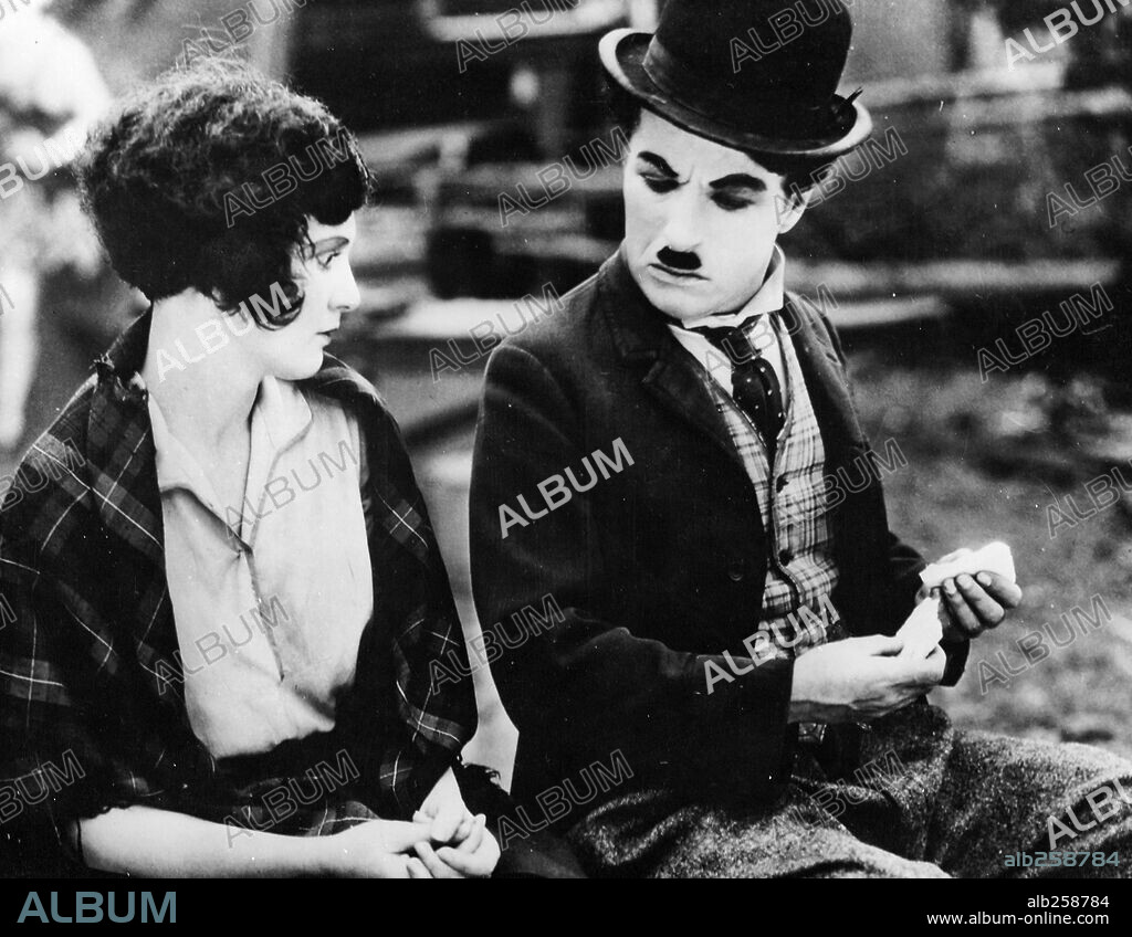 CHARLIE CHAPLIN y MERNA KENNEDY en EL CIRCO, 1928 (THE CIRCUS), dirigida por CHARLES CHAPLIN. Copyright CHAPLIN/UNITED ARTISTS.