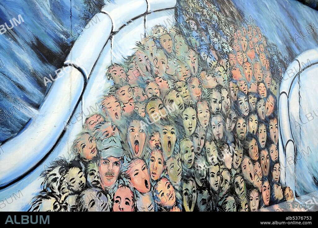 Kani Alavi, Es geschah im November 1990, Crowd breaking through the Berlin Wall, painting on the Berlin Wall, East Side Gallery, Berlin, Germany, Europe.