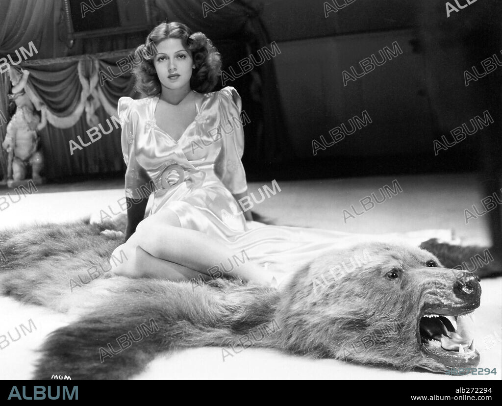 LANA TURNER in TWO GIRLS ON BROADWAY, 1940, directed by S. SYLAN SIMON. Copyright M.G.M / WILLINGER, LASZLO.