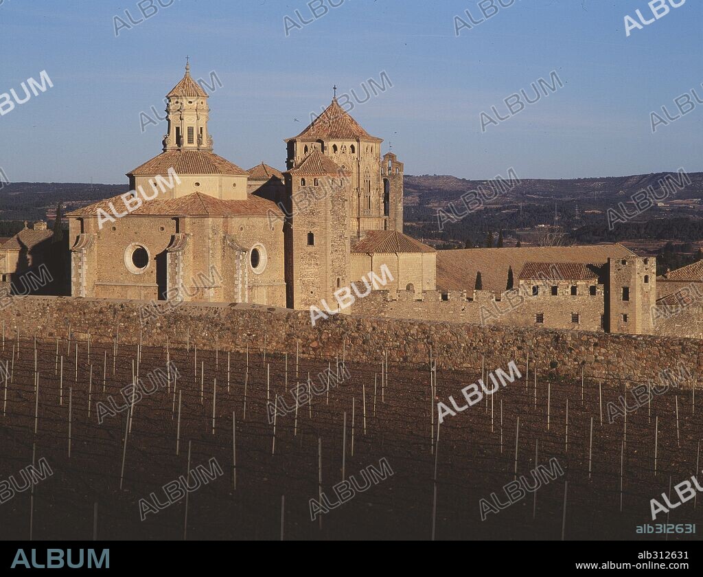 Monasterio de Poblet, Tarragona. Fundado en el s.XII. Vista general.