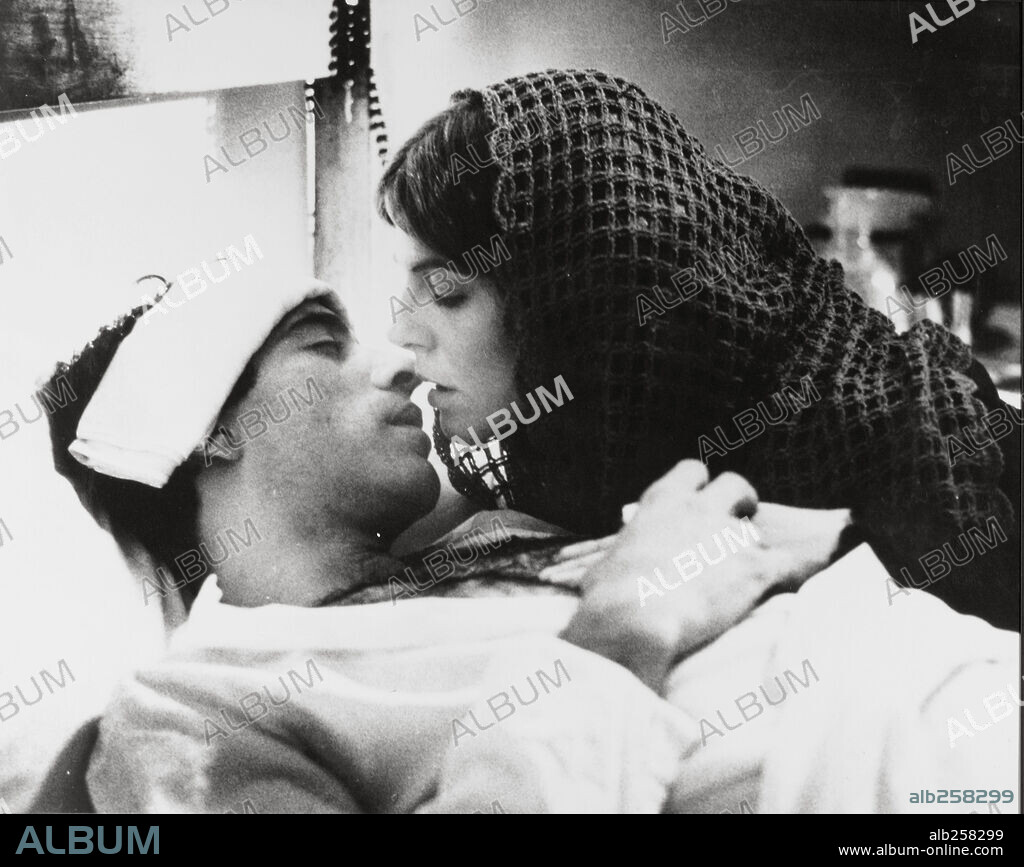 IMANOL ARIAS and SUSU PECORARO in CAMILA, 1984, directed by MARIA LUISA BEMBERG. Copyright GEA/IMPALA.