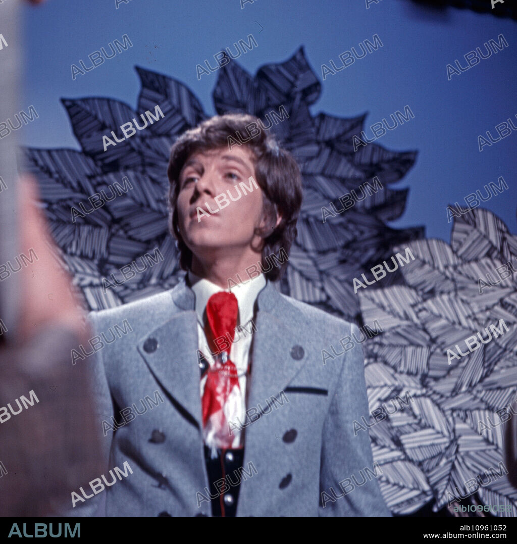 German singer, actor and presenter Michael Schanze, Germany 1970s.