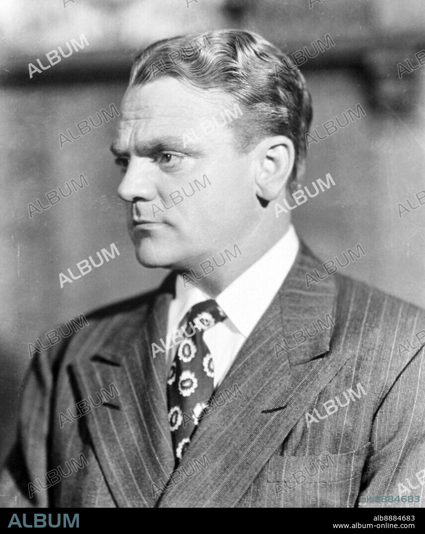 JAMES CAGNEY en 13 RUE MADELEINE, 1947, dirigida por HENRY HATHAWAY. Copyright TWENTIETH CENTURY-FOX FILM CORPORATION.