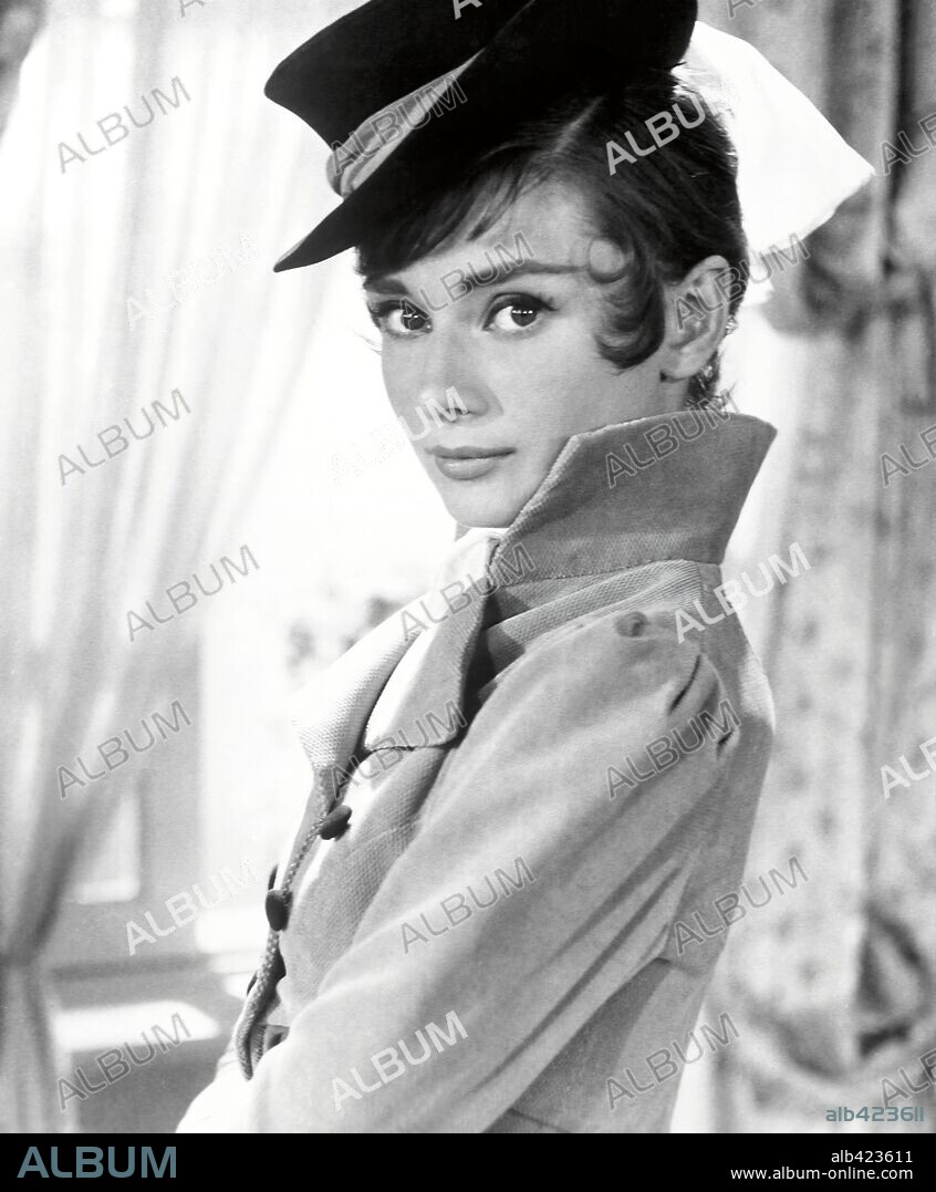 AUDREY HEPBURN en GUERRA Y PAZ, 1956 (WAR AND PEACE), dirigida por KING VIDOR. Copyright PARAMOUNT PICTURES.