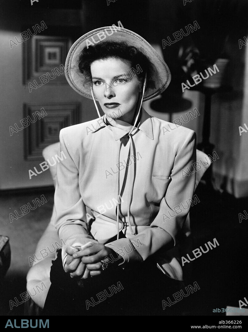 KATHARINE HEPBURN en CORRIENTES OCULTAS, 1946 (UNDERCURRENT), dirigida por VINCENTE MINNELLI. Copyright M.G.M.