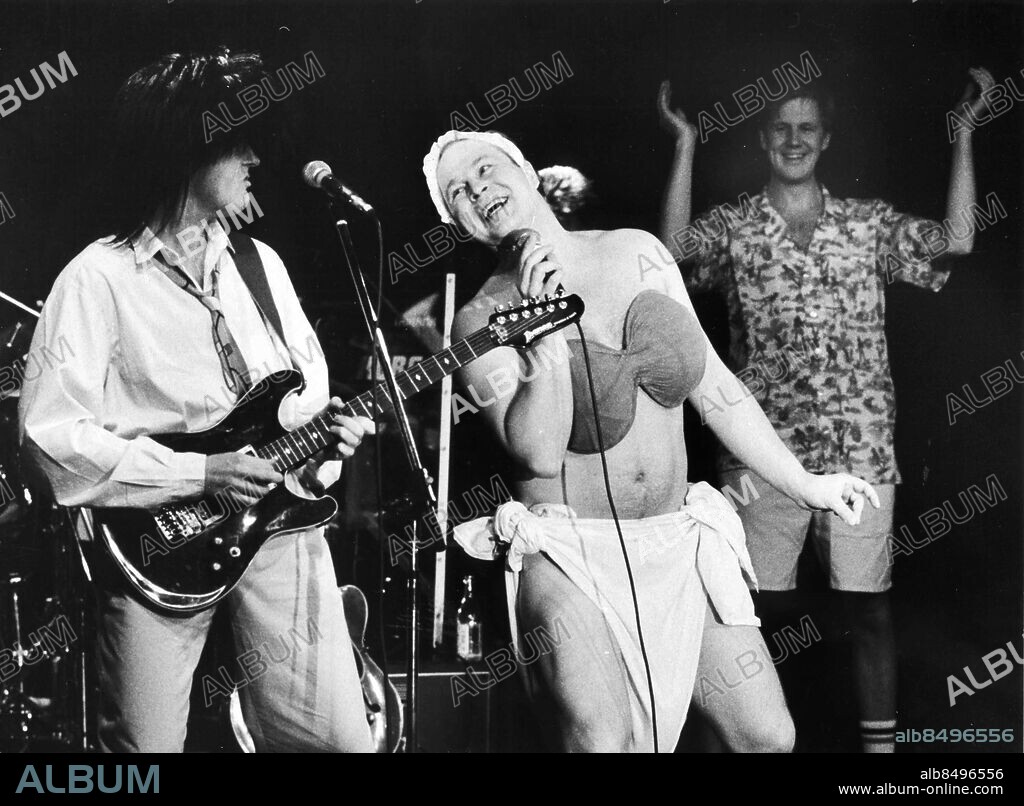 GÖTEBORG 1987.. Knut Agnred, Per Fritzell och Anders Eriksson i Cabare Kumlin. *** Local Caption *** GP Foto: Magnus Gotander / Kamerareportage / TT / Kod: 2524.
