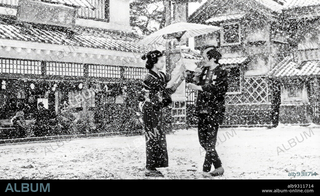 MIYUKI KUWANO y TSUTOMU YAMAZAKI en BARBARROJA, 1965 (AKAHIGE), dirigida por AKIRA KUROSAWA. Copyright KUROSAWA FILMS.