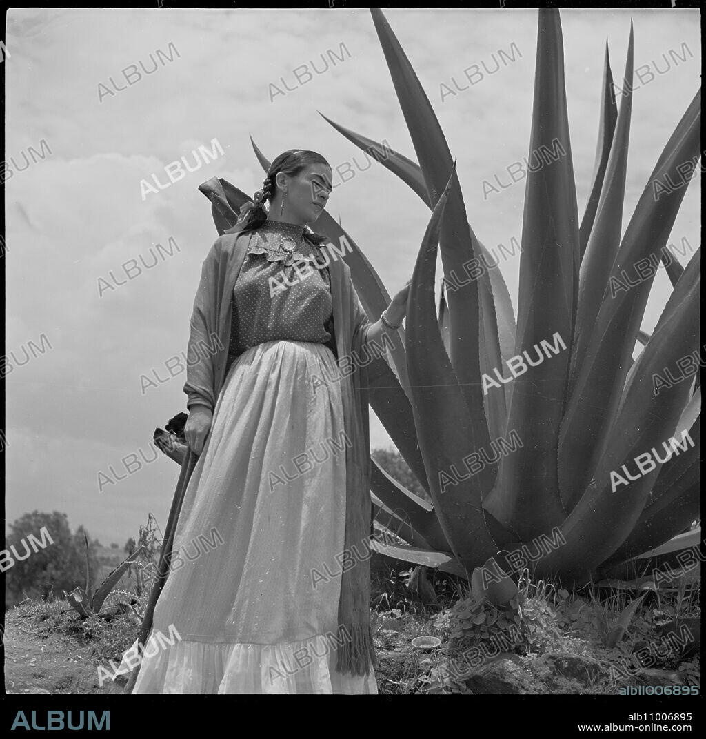 TONI FRISSELL. Frida Kahlo (Vogue US).