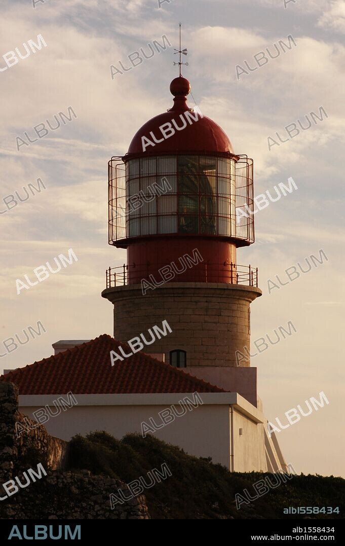 FARO del CABO SAN VICENTE. Alrededores de Sagres. Portugal.