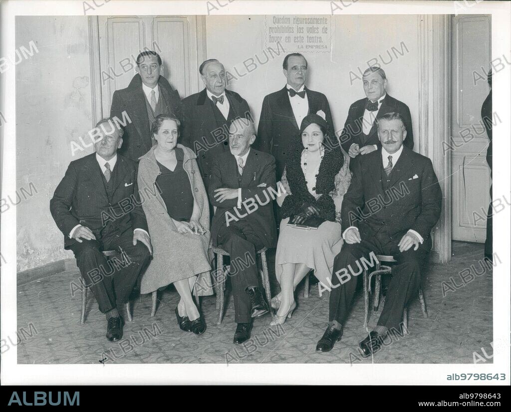 1930. D. Jacinto Benavente con los Hermanos Álvarez quintero.