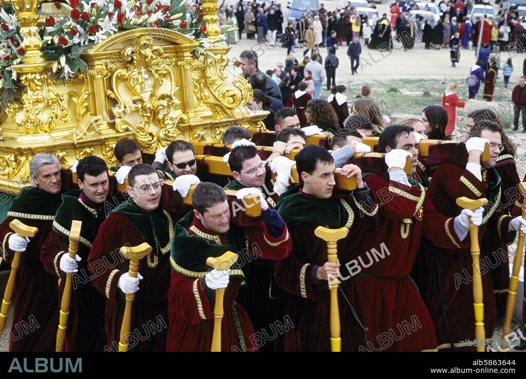 Tobarra, procesión del viernes santo, Semana Santa (subida a ermita).