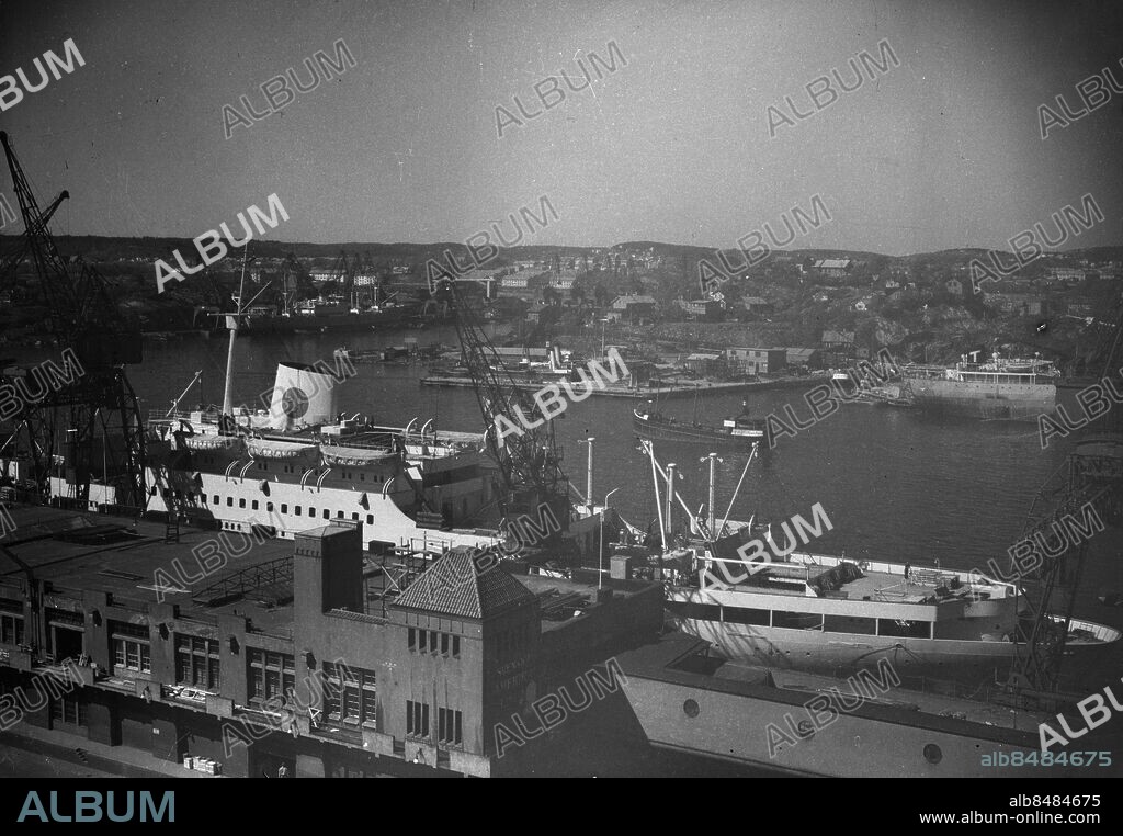 Göteborg 1940-tal - Utsikt från Stigberget mot Amerikakajen där troligtvis M/S Stockholm ligger *** Local Caption *** Krep KT 04081105-069.jpg. KAMERAREPORTAGE.