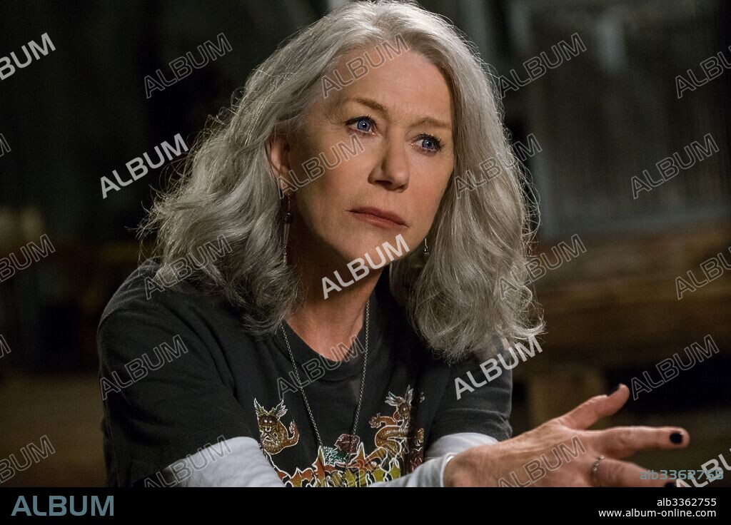 HELEN MIRREN in COLLATERAL BEAUTY, 2016, directed by DAVID FRANKEL. Copyright PALMSTAR MEDIA/LIKELY STORY/ANONIMOUS CONTENT/OVERBOOK ENT/ WETCHER, BARRY.