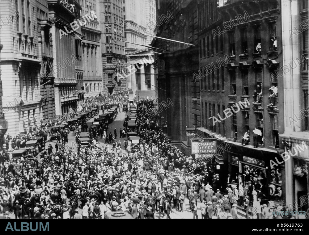 Weltwirtschaftskrise / Große Depression Oktober 1929 / Zusammenbruch der Aktienkurse an den New Yorker Börsen am 24. Oktober 1929 ("Schwarzer Donnerstag", in Europa "Schwarzer Freitag", 25.10., wegen Zeitverschiebung). Die Wall Street während des Börsenkrachs. Foto.